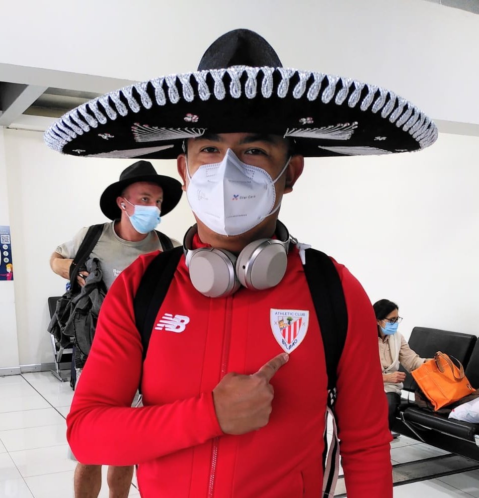 GaizkaAtxa's tweet photo. Many thanks @athletic_en for highlighting the passion those from the #BasqueDiasporaDay have for our dear #AthleticClub 🦁

#ALLIRON #bedifferentbeathletic https://t.co/NvG0bZrxCP