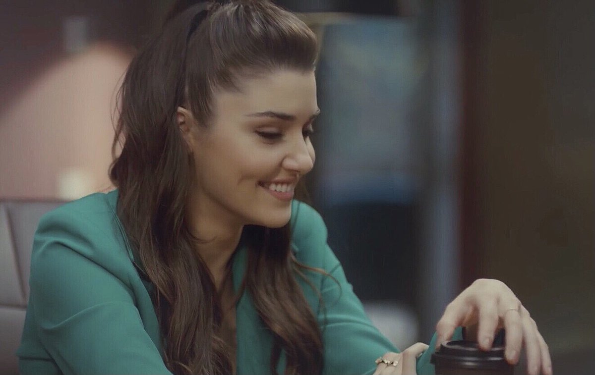 SDany89's tweet photo. Eda Bolat 
#LoveIsInTheAir #sonkezsencalkapımı https://t.co/Kc7WTEmiMz