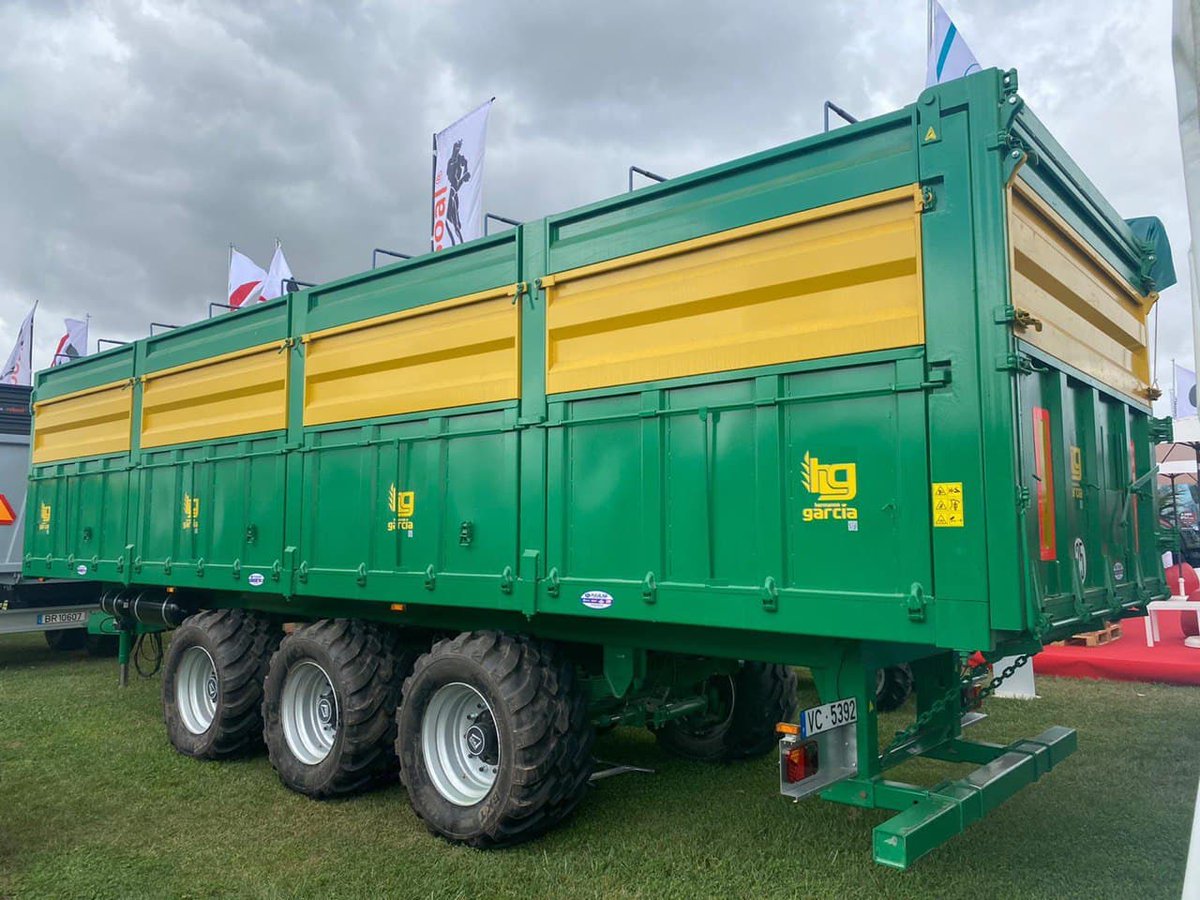RemolquesHG's tweet photo. Desde ayer estamos en #Agroglobal2021, #Portugal, con nuestro importador JA&MA reboal.
Estamos muy #contentos de poder participar en esta feria que se está llevando a cabo en #Valada do #Ribatejo, en el distrito de #Santarém, en nuestro país vecino.
🌐 https://t.co/ORXhHh6FSa https://t.co/SA1bsVgzoa