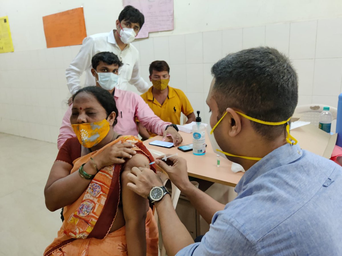 Under the Leadership & Guidance of MLA Dr Bharati Tai Lavekar Ji , Today Vaccination Center in Ward 60 - Versova Constituency administered highest 834 Vaccine Doses.