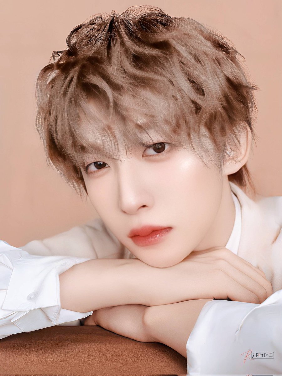 liuyu_updates's tweet image. Liuyu Perfect Diary 完美日记 edited pic🐟💙
♡ 08 | 09 | 2021 ♡
© 微博『阿任姓匹不奇怪』
❄️ Follow @liuyu_updates for more updates❄️
#liuyu #into1 #刘宇 #chuang2021 #CHUANG2021final