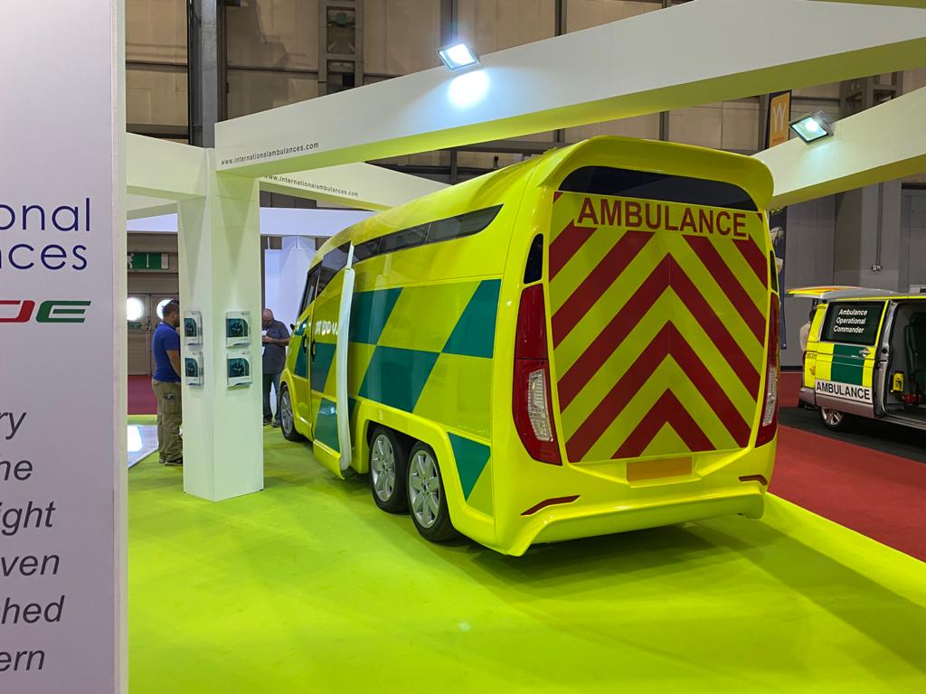 PVLUK's tweet photo. Prototype of the ground-breaking electric 6-wheeler ambulance from International Ambulance with our V8000 livery kit #ESS2021 https://t.co/RWQBdVUgJZ