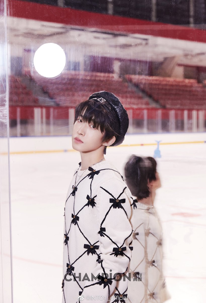 liuyu_updates's tweet image. Liuyu CHAMPION magazine pics🐟💙
♡ 08 | 09 | 2021 ♡
© 微博『CHAMPION体育画报』
❄️ Follow @liuyu_updates for more updates❄️
#liuyu #into1 #刘宇 #chuang2021 #CHUANG2021final