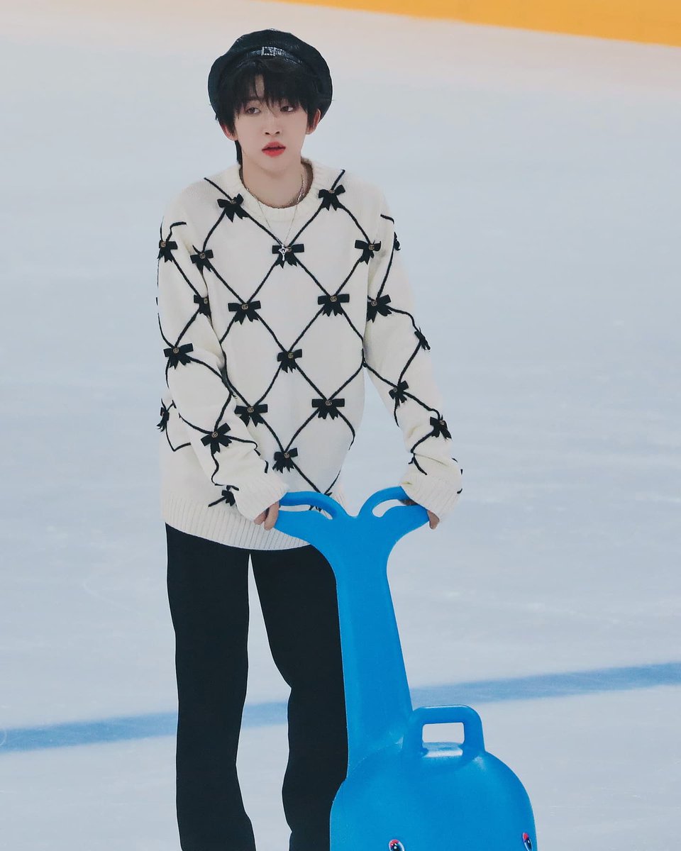 liuyu_updates's tweet image. Liuyu ice skating❄️🐟💙
♡ 08 | 09 | 2021 ♡
© 微博『MONOPOLY0824_刘宇、ROSETTE | 刘宇』
❄️ Follow @liuyu_updates for more updates❄️
#liuyu #into1 #刘宇 #chuang2021 #CHUANG2021final
