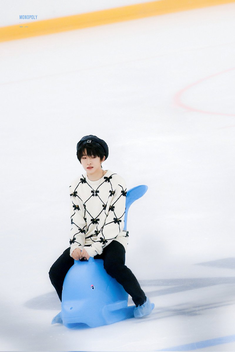 liuyu_updates's tweet image. Liuyu ice skating❄️🐟💙
♡ 08 | 09 | 2021 ♡
© 微博『MONOPOLY0824_刘宇、ROSETTE | 刘宇』
❄️ Follow @liuyu_updates for more updates❄️
#liuyu #into1 #刘宇 #chuang2021 #CHUANG2021final