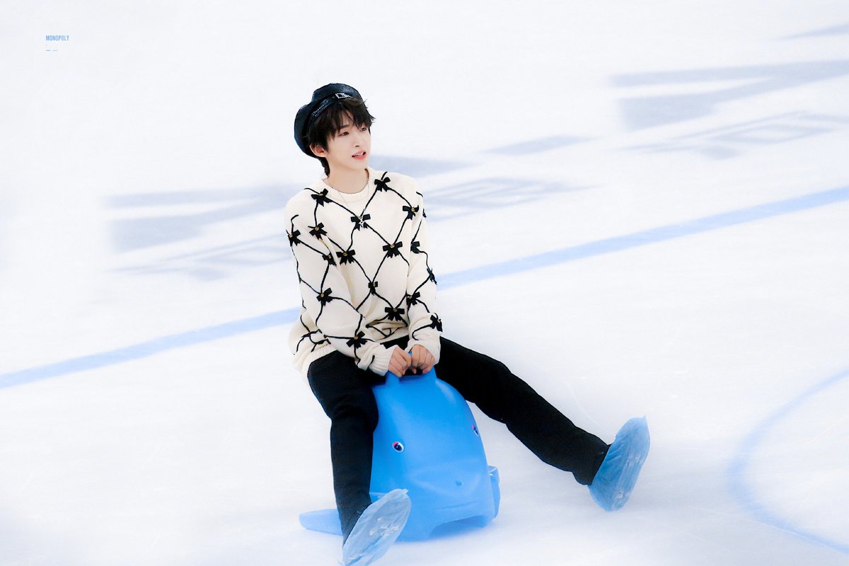 liuyu_updates's tweet image. Liuyu ice skating❄️🐟💙
♡ 08 | 09 | 2021 ♡
© 微博『MONOPOLY0824_刘宇、ROSETTE | 刘宇』
❄️ Follow @liuyu_updates for more updates❄️
#liuyu #into1 #刘宇 #chuang2021 #CHUANG2021final