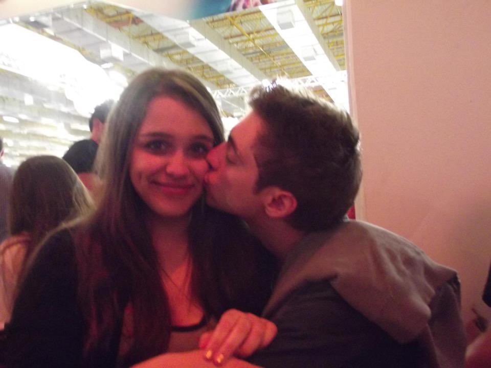 mmaethe's tweet photo. Retuite uma foto com o seu amor!

Nossa primeira bgs, em 2012. Estávamos juntos fazia um mês! ❤️ https://t.co/l6aAo4VIOF