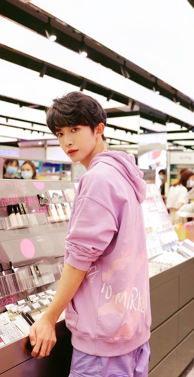 liuyu_updates's tweet image. Liuyu old pic🐟💙🐋
♡ 08 | 09 | 2021 ♡
© 微博『刘宇大微博』
❄️ Follow @liuyu_updates for more updates❄️
#LiuYu #into1 #刘宇 #chuang2021 #CHUANG2021final