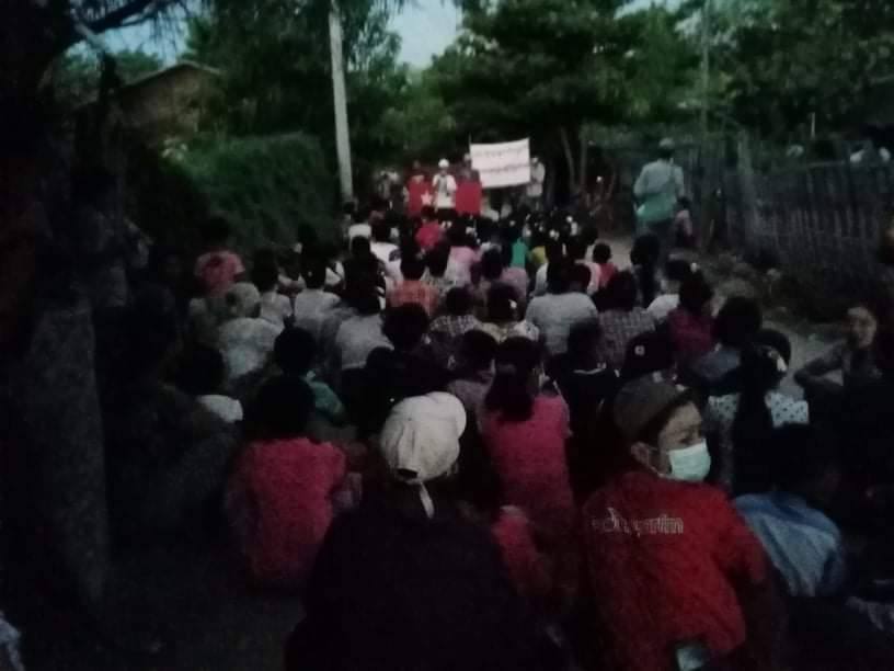 Ei Ei Khine (@eileenlay87) on Twitter photo Locals of Htantaw village, Salingyi Tsp marched & protested against Genocidal Military which is full of evils. #SupportRevolutionForDemocracy #Sep8Coup  #WhatsHappeningInMyanmar Locals of Htantaw village, Salingyi Tsp marched & protested against Genocidal Military which is full of evils. #SupportRevolutionForDemocracy #Sep8Coup  #WhatsHappeningInMyanmar