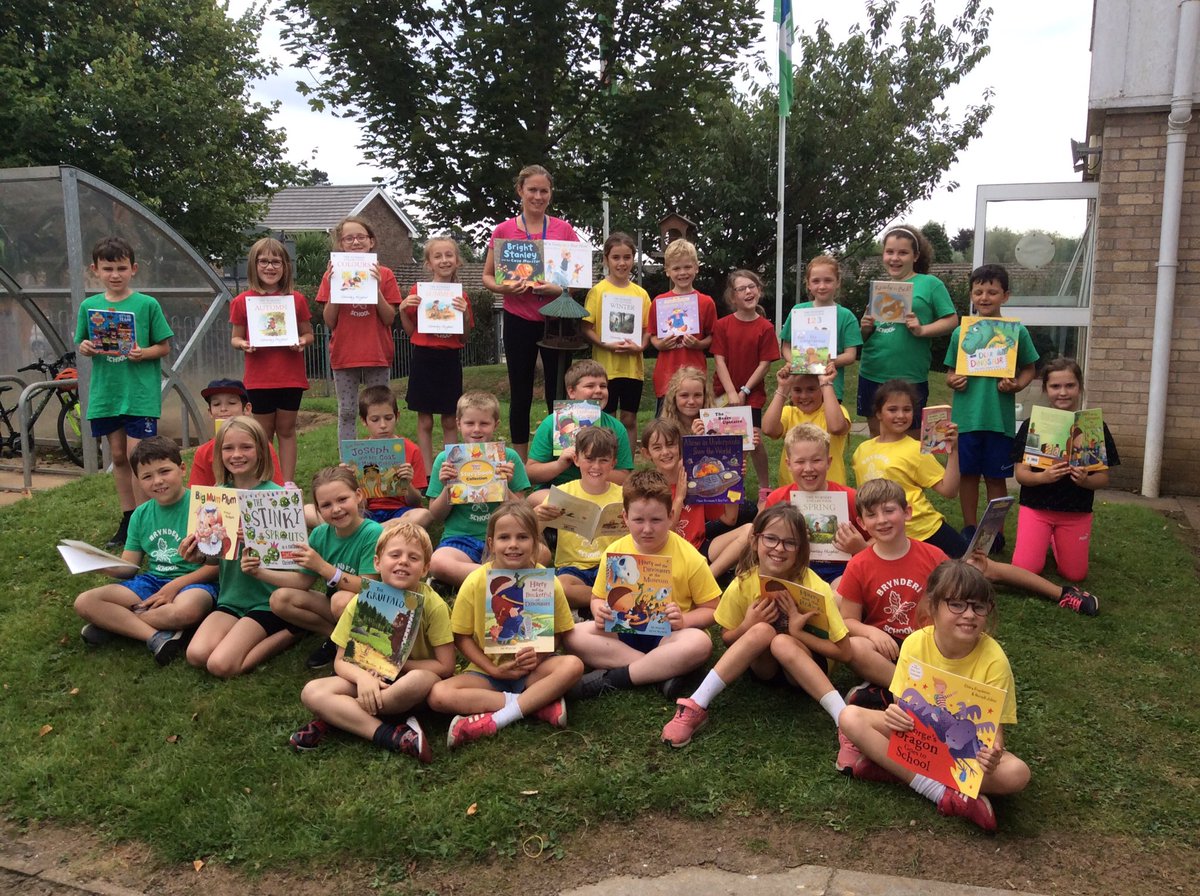 bdps_eco's tweet photo. @brynderiprimary Recycling books to help other children have their right to an education #WorldLiteracyDay https://t.co/BFzId0HnIT