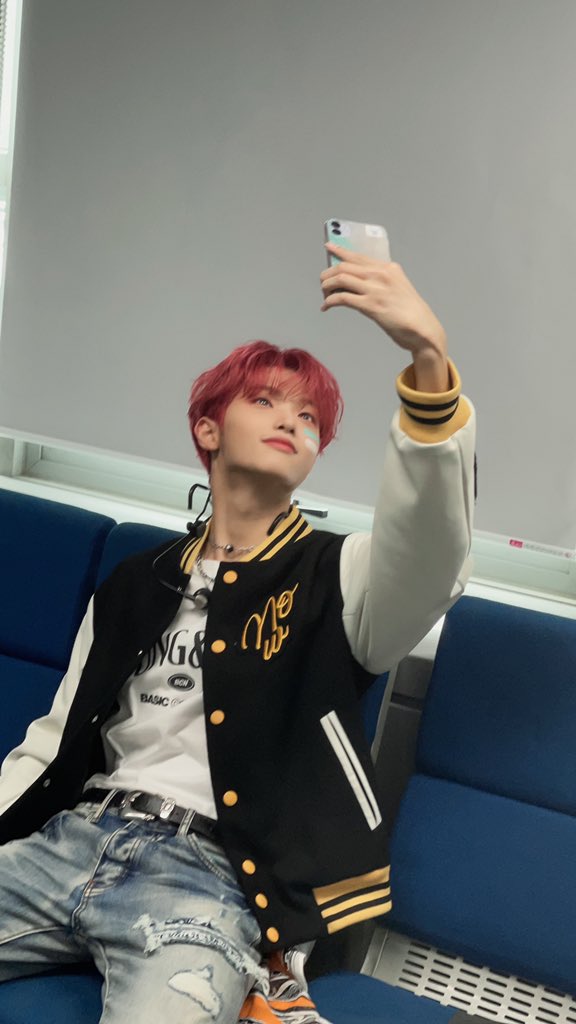 sdpfolder's tweet photo. it’s dongpyo womb escape day WOOHOO happiest birthday to dongpyo<33 ilysm enjoy ur day im so so proud of u !!!! <33 https://t.co/zUjwlF0fd3