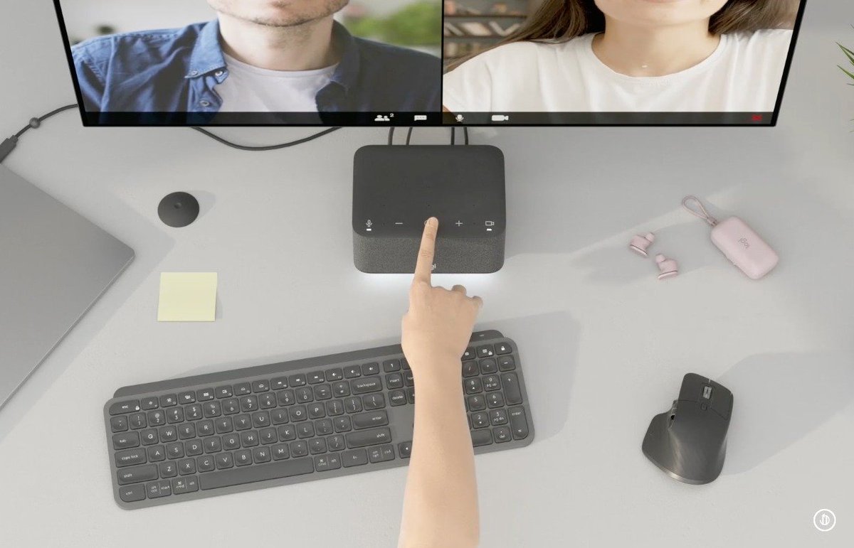 jmatuk's tweet image. Hoy @Logitech presentó un dispositivo pensado para el home office. Es el #LogiDock, un hub que permite conectar hasta 5 dispositivos USB y 2 monitores, pero que además incluye bocina y controles rápidos para videollamadas en Meet, Zoom y Teams. Se venderá por 399 USD.