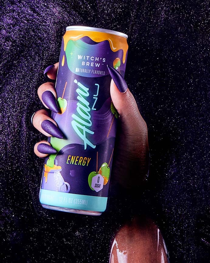 AlaniNutrition's tweet photo. Third year’s a charm! Your favorite spooky-season Pre-Workout flavor is returning – and this year, it’s not alone… Witch’s Brew Energy Drinks will be joining our Witch’s Brew Pre-Workout for a limited time only🍏 #WitchsBrew Bundle – COMING SOON TO https://t.co/lekmmDPFp7 https://t.co/vo2Zmes77s