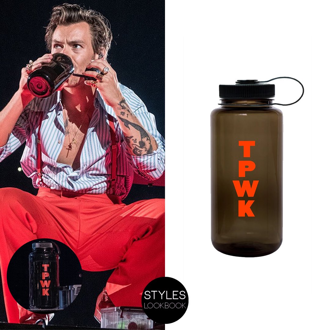 During his show in Denver, Harry was pictured drinking from a