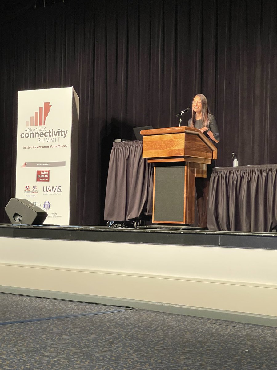 ArFB's tweet photo. Before lunch at the #ConnectivitySummit, @cooperangieb talks to @km_dewit of @PewStates about what other states around the country are doing to address broadband access. #broadband https://t.co/2TfAxtsOQK
