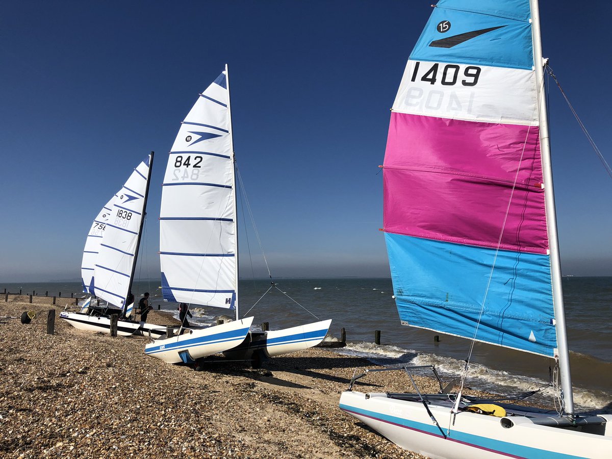 SeasalterSC's tweet photo. Another super midweek sail today, with 5 cats and 2 dinghies hitting the water.
.
.
.
#whitstable #seasalter #sailing #catamaran #dinghy #dinghysailing #sprint15 #dart15 #dart18 #lark #enterprise #sea #beach #sun https://t.co/s3JZ6x6RPb