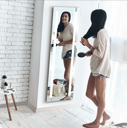 SoundCheckIncMI's tweet image. It's almost that time again, time to try on all those cool weather clothes we packed away months ago (and hoping they fit!). We love @Seura's new Full Length Lighted Mirror for any time of the day! Getting ready can be fun again! #seura #mirror