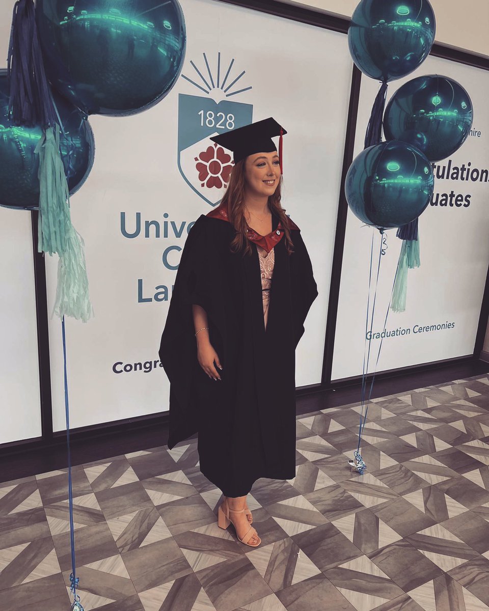 I finally did it! I finally graduated! 🎓