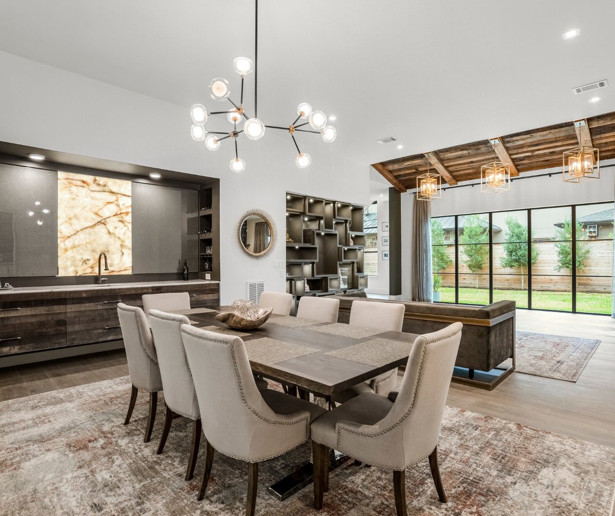 WDBHomes's tweet image. Each step in the home building process can comprise hundreds of other choices that you will be making. The person guiding you through this process must be someone you can trust.
Built by @WDBHomes 
Designed by @designdca 

#homebuildingprocess #homebuildingjourney #designbuild