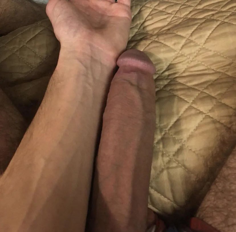 randomguysdick's tweet photo. @BestGayTweets @JawSplitters I POST DAILY DIFFERENT DICKPICS AND VIDEOS 🥵❤️ sexy big dicks in all sizes 😍😍 you wont regret following me https://t.co/XpgAfnIf5C