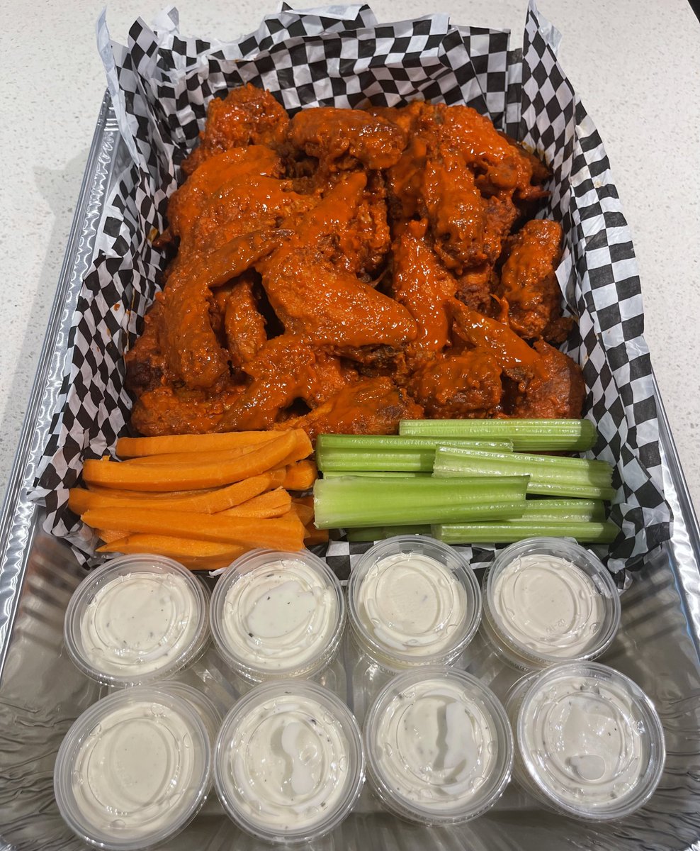 FIRE WINGS WEDNESDAY🔥🥵

#cookingwithchefdj #houstonchef #cheflife🔪 #houstonchefs #nolachef #htxfoodie #htxfood #texaschef #creolefood #nolafood #nolafoodie #creole #houstoncatering #hotwings #wings #winglovers #winglover #houstoncaterer #houstonparties #cajun #cajunfood