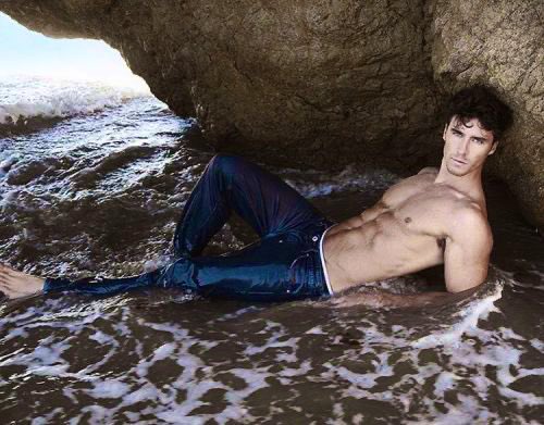 NaturePhysique's tweet image. #WaybackWednesday with photographer Scott Hoover. Don’t forget to download my Ab Workout book while it’s still #FREE Here’s the link: linktr.ee/lotusprimemusic #fitness #FitnessMotivation #FitnessGoals #fitnessjourney