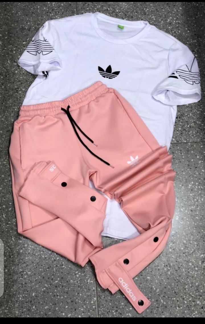 MyShopSn's tweet photo. Ensemble addidas disponible 
💯💯Coton 
Prix : 13000
#Rtapprecies 🙏
Commandez par ici 👉 https://t.co/6DBWtlMz1p https://t.co/QyHb0EYdZ9