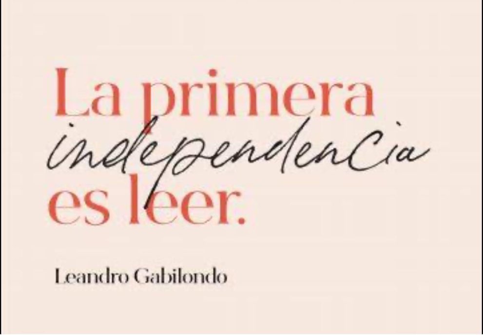 marcecoronah's tweet photo. #Leer #Literatura 
¡Lee! ¡Independízate! 💪🏼🤓 https://t.co/y84XXOzFEg