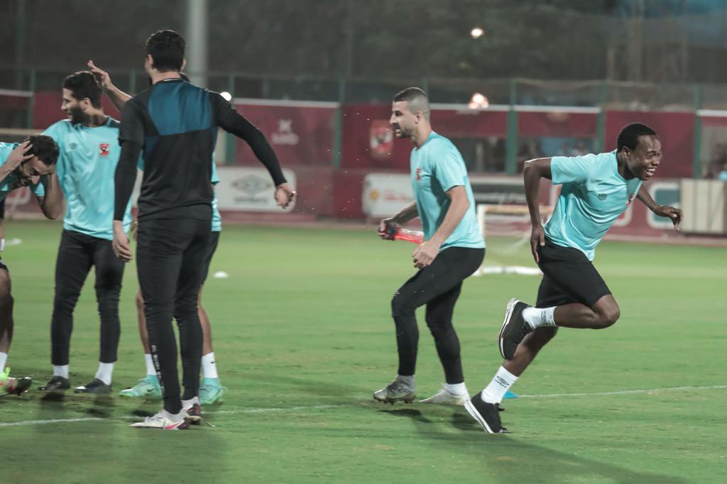 بيرسي تاو في مران الاهلي