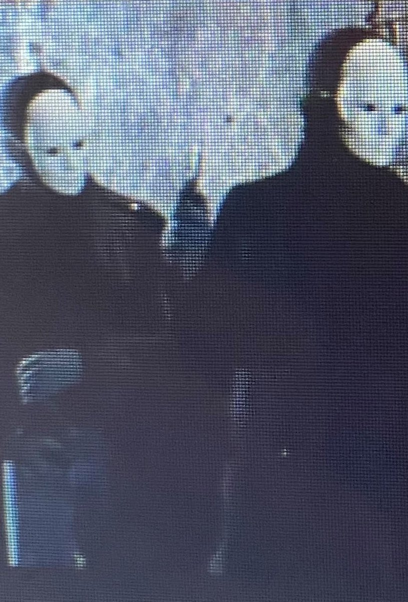 Prime Suspects: 
Inspired by the true story of a 1981 payroll robbery. A gritty, “film noir feast” for the millennium. Stream for free on Tubi-TV. 
bit.ly/brinks-robbery
tubitv.com/movies/520022/…