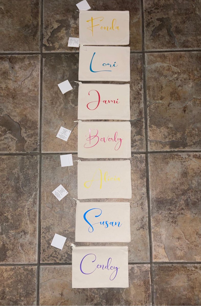 ChristinaM716's tweet image. Check out this project I recently did for a friend! So fun! 🙌 

#vinyl #vinylprojects #canvasbags #tumblers #diy #diyvinyl #diyprojects #athomediy #designingcanvasbags #vinylcutter #customdesign #homemadeprojects #creating #creatingfromhome #diyprojects #funwithvinyl #diyfun