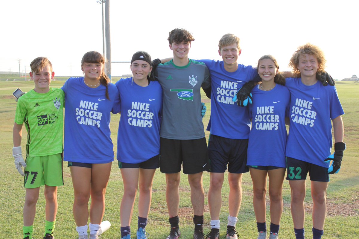 EnergyFC's tweet image. We were thrilled to be involved in the @PlayerToolbox camp at @NOKCSoccerClub, working with the next generation of stars and some familiar faces!
Visit playertoolbox.com to change the way you train!
#driveyourdevelopment