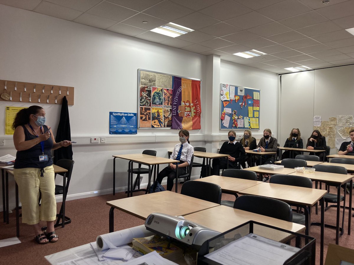 Fantastic meet-up down in the History department today at lunch with an enthusiastic bunch of students! Here is Ms Robson from science taking feedback from pupils about how Biggar High can be more sustainable in preparing for the <a href="/1point5MAX/">1.5 MAX: Global Schools Summit</a>