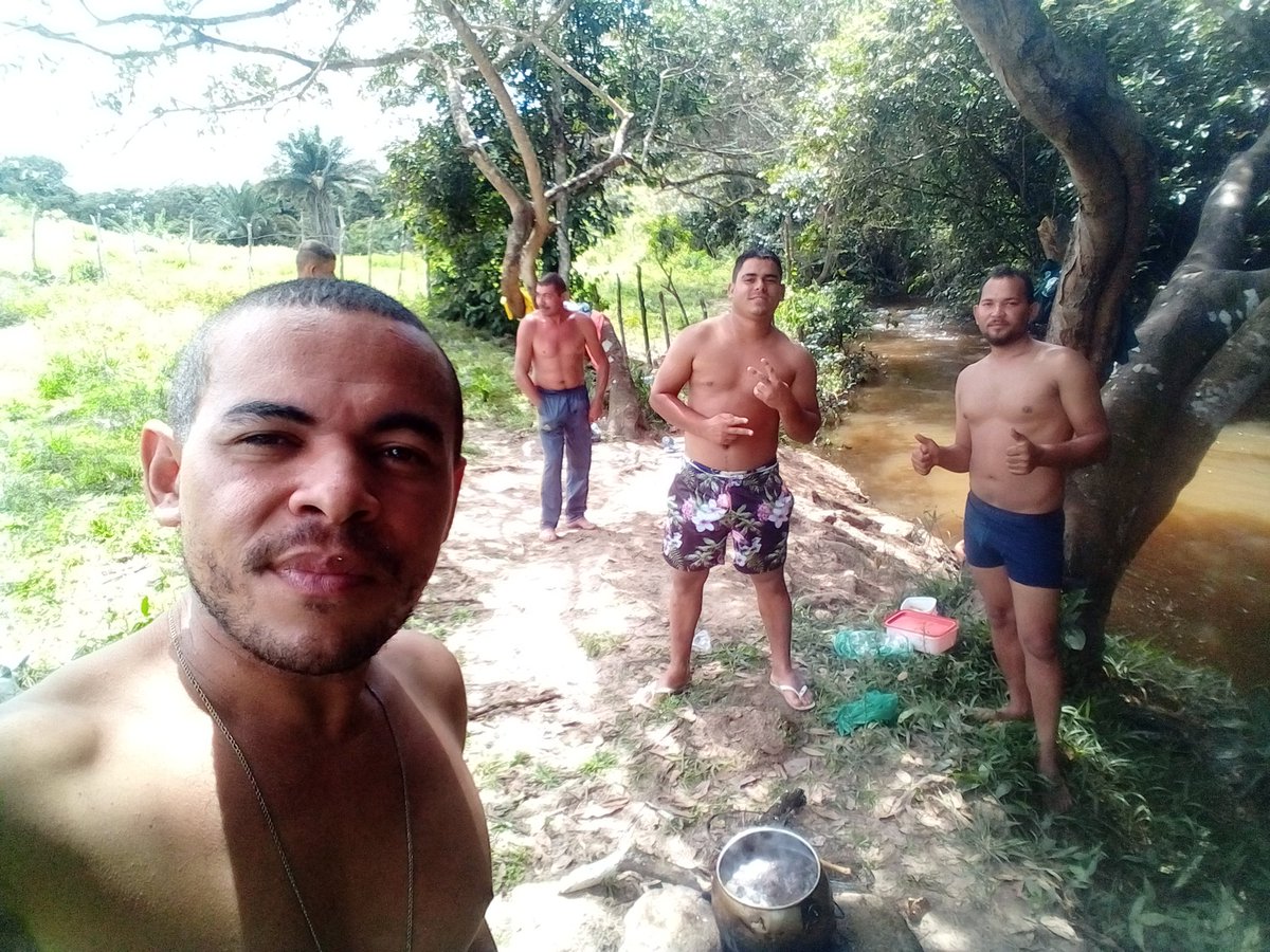 danspelmann's tweet photo. Sobre o FERIADÃO https://t.co/j0sfGe0wa6
