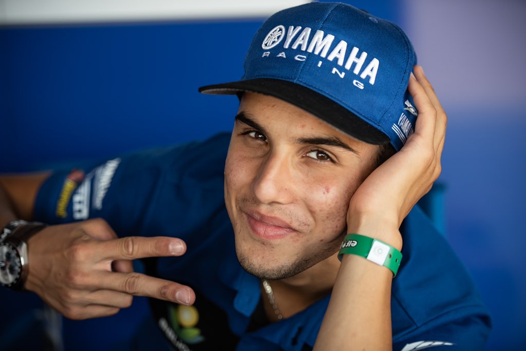 bht54sofuoglu's tweet photo. 🇬🇧 On this last straight of the season, I just want to drive my bike and focus on my job. I made a decision, I'll not be on social media platforms until the end of the season... #BHT54 #KNN54Rider https://t.co/7AMVYKB8vV