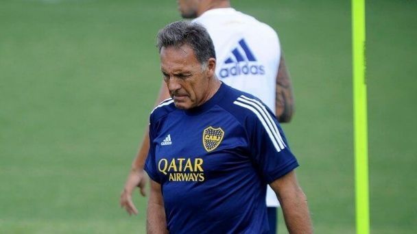 Russo, sobre su salida de Boca: “Estoy agradecido a las autoridades del club por la oportunidad que me dieron” dlvr.it/S7BYsL