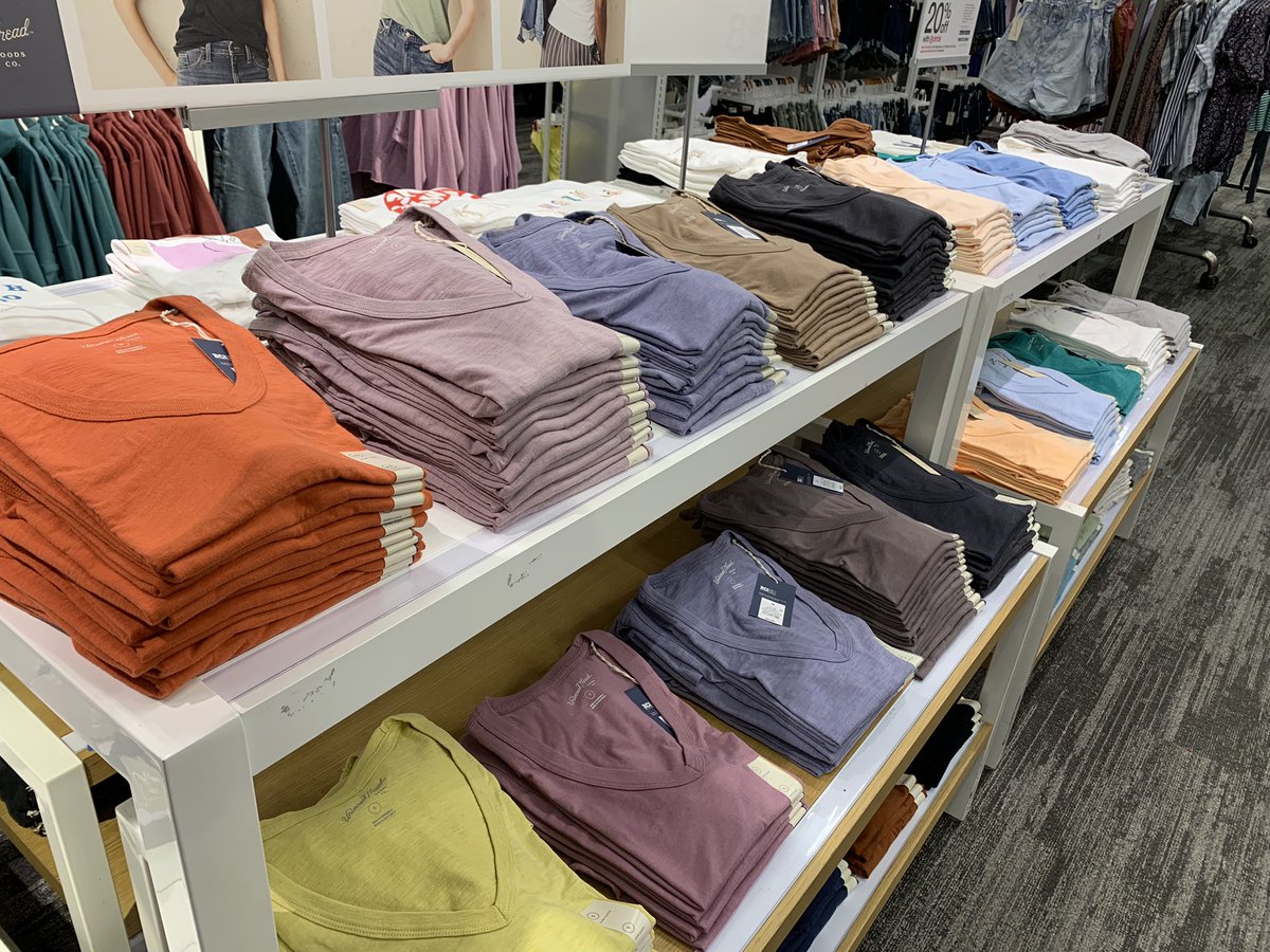 Raising the standards at T-1191! #crispfolds #proudofmyteam #worksomewhereyoulove🎯