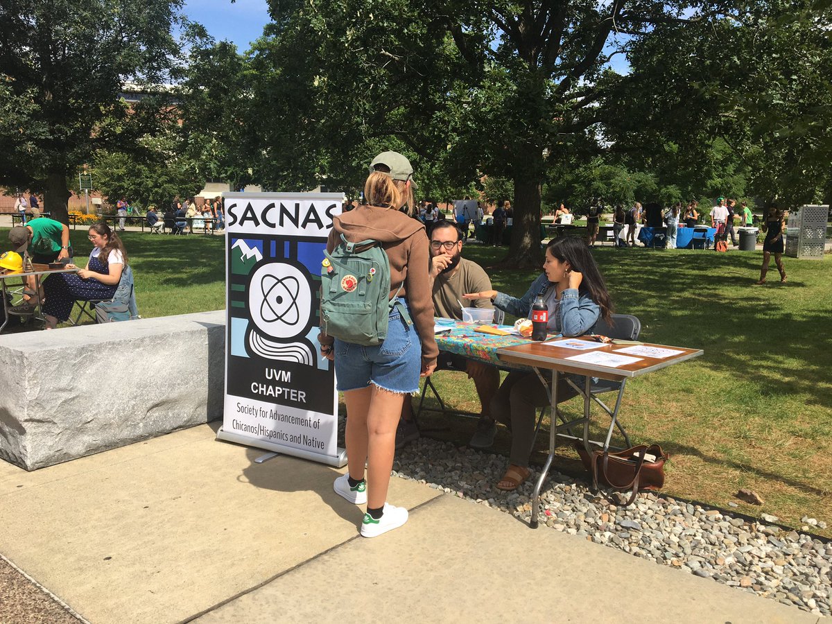 sacnas_uvm's tweet photo. Had a blast recruiting new members @uvmvermont #ActivitiesFest! If you want to join our community too,click here ➡️ https://t.co/QplCyYlja9 https://t.co/qeLDZzVtPZ