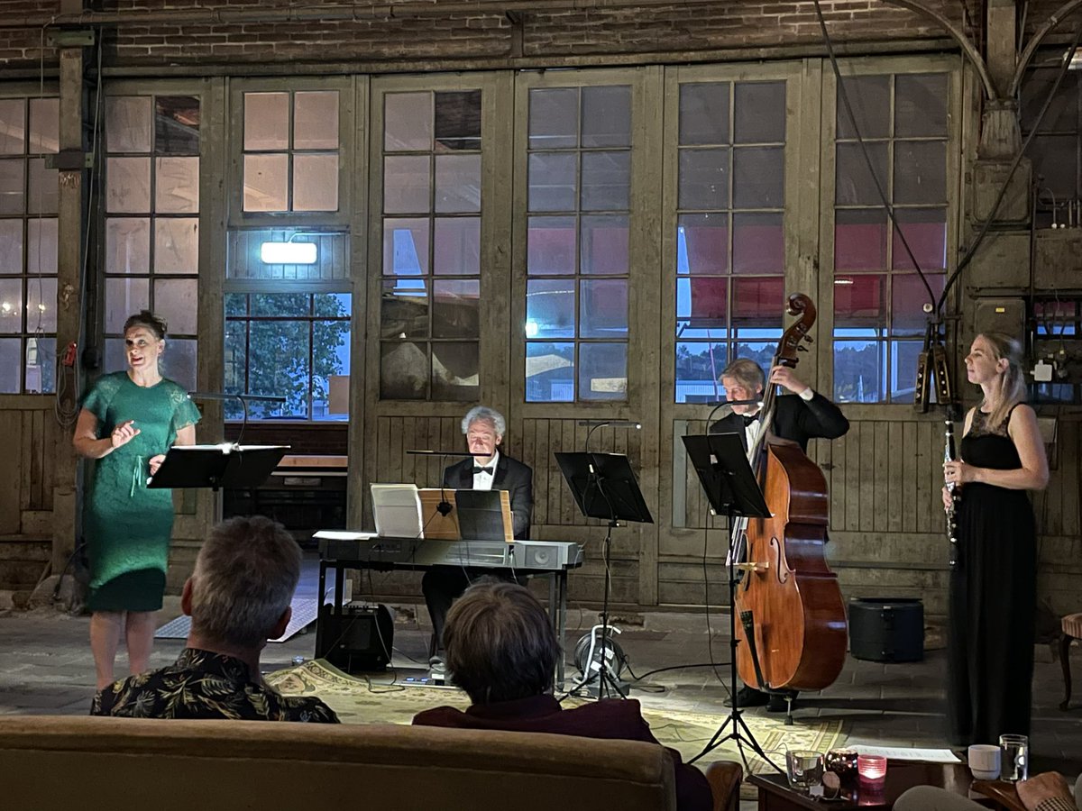 Concert van ‘Het Nije Kwartet’ in de #sluisfabriek Drachten. Prachtige muziek op een karaktervolle locatie!