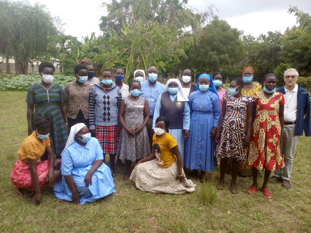 UEC_UCMB's tweet photo. @UEC_UCMB Training Kotido Diocese Community Health Workers on Modern FAM for #HTSP (Healthy Timing and Spacing) https://t.co/9z2ddDH1xD