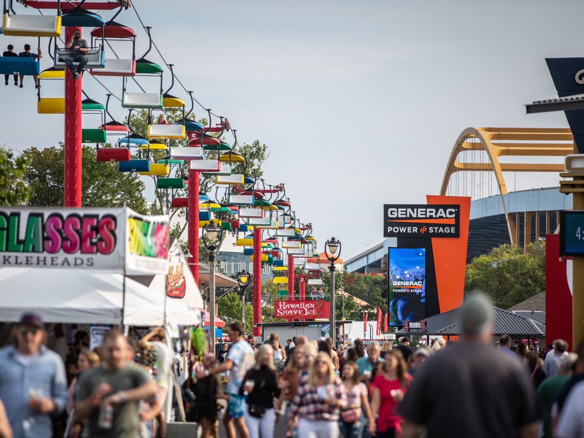 Here's your complete guide to <a href="/Summerfest/">Summerfest</a> weekend two!

Who are YOU seeing? Not sure? We've got <a href="/sfestbob/">Bob Babisch</a>'s picks for you too!  

buff.ly/3ng1JDQ