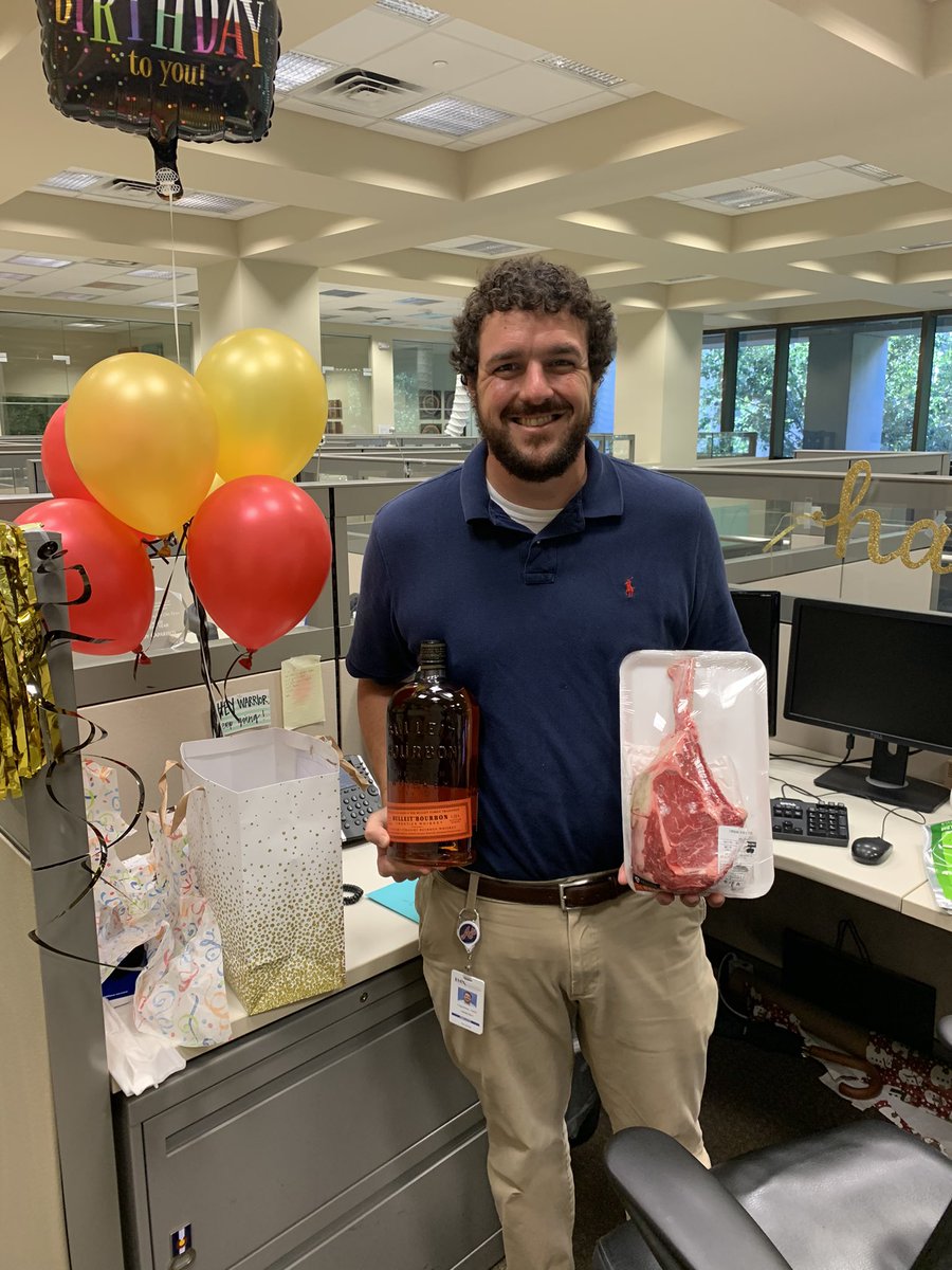 #HBD <a href="/caparisos/">Andy Caparisos</a> hope you have a great day!!!!