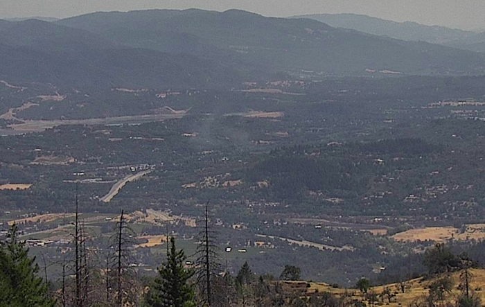 Sarah_Stierch's tweet photo. #MOOREFIRE on Hwy 101
🚧Traffic controls in place for NB 101
🎥https://t.co/dcf1wMGHpk https://t.co/GMLGeEmSQ8