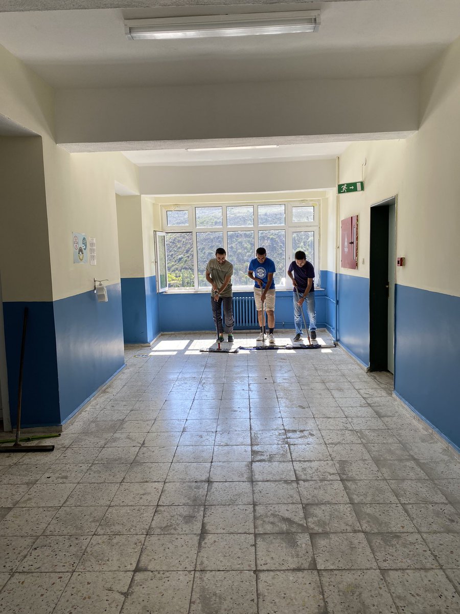 Okulumuz, öğretmenlerimiz tarafından Mesleki Çalışma Dönemi’nde eğitim öğretime hazır hale getirildi. Öğretmenlerimize özverili çalışmalarından dolayı teşekkür ederiz. 💪🏻👨🏻‍🏫👩🏼‍🏫  <a href="/OrhanOzen_25/">Orhan ÖZEN</a> <a href="/skaygusuz/">Salih Kaygusuz</a> <a href="/MemTortum/">Tortum İlçe MEM</a> <a href="/Erzurum_Mem/">Erzurum İl Millî Eğitim Müdürlüğü</a>