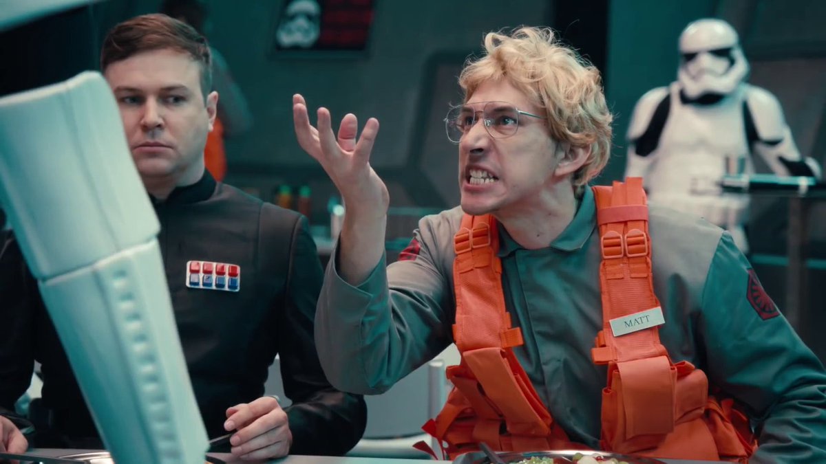 AdamHourly's tweet photo. #AdamDriver #SNL https://t.co/wO72Gb8fb4