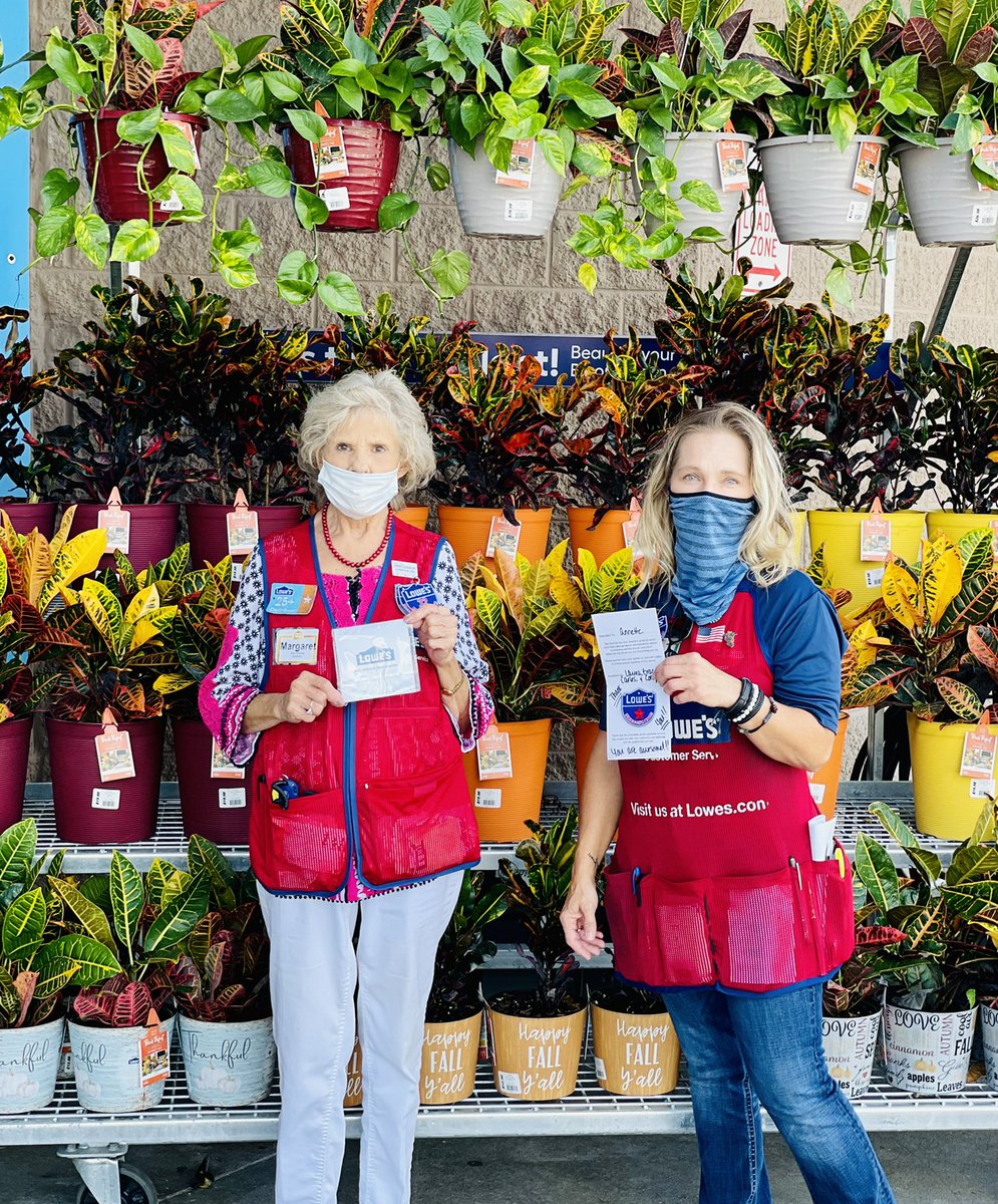 Allen_lauraC's tweet photo. Shout-Out to Margaret & Annette for achieving Excellent credit apps this Holiday weekend. Margaret Rocked out 13 and Annette rocked 8 ๐#WinningtheWeekend @CarlosDRich514 @corey1838masm @grace1838lowes @steveyoung456 @BenitoKomadina @BlueBoxR1 https://t.co/qonqGGGr4z