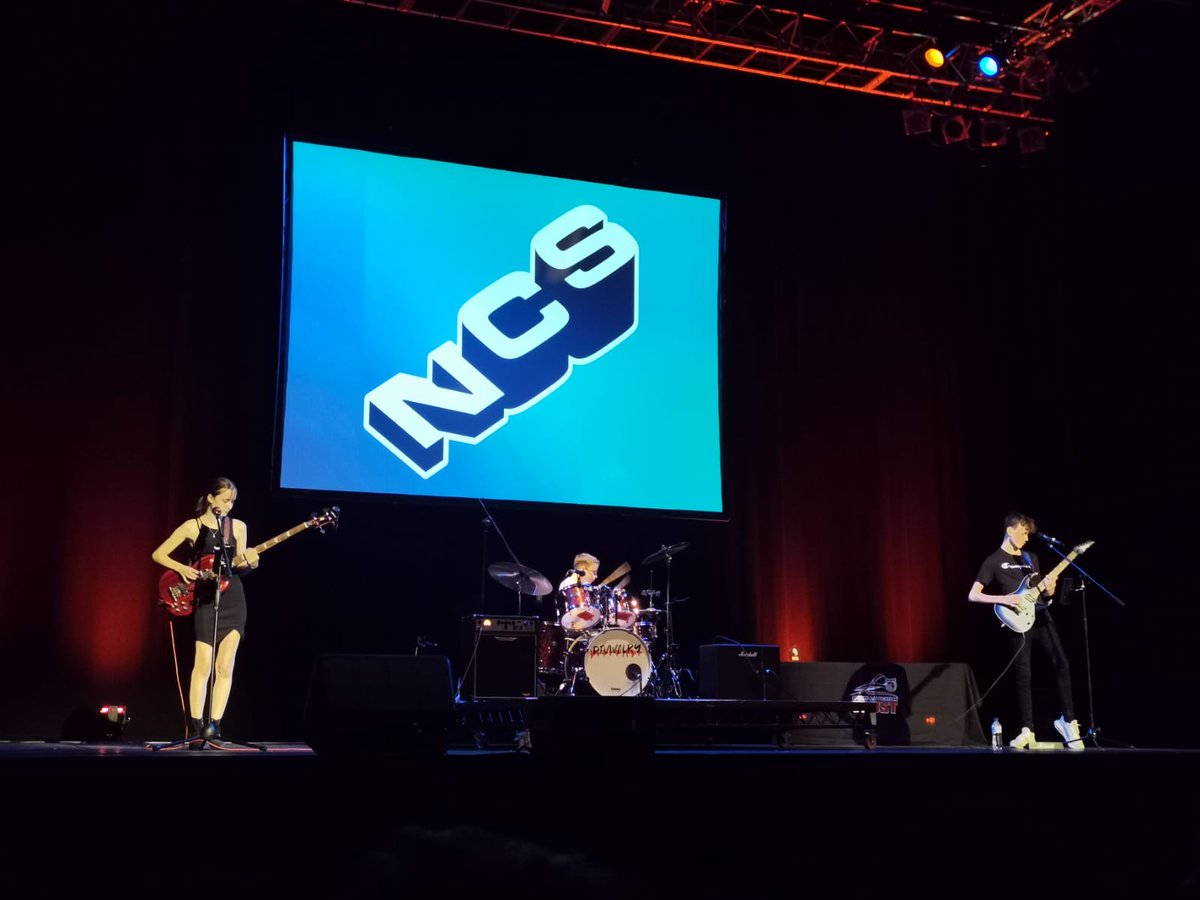 What an amazing gig the @NCS Grimsby awards night! Thank you for inviting us.

A huge stage and a 500 strong audience including the <a href="/officialgtfc/">Grimsby Town F.C.</a> legend <a href="/1Jamesmckeown/">James Mckeown</a> and our own <a href="/HumberstonA/">Humberston Academy</a> teachers.

Buzzing! 💙❤️💙🕺💃🕺
