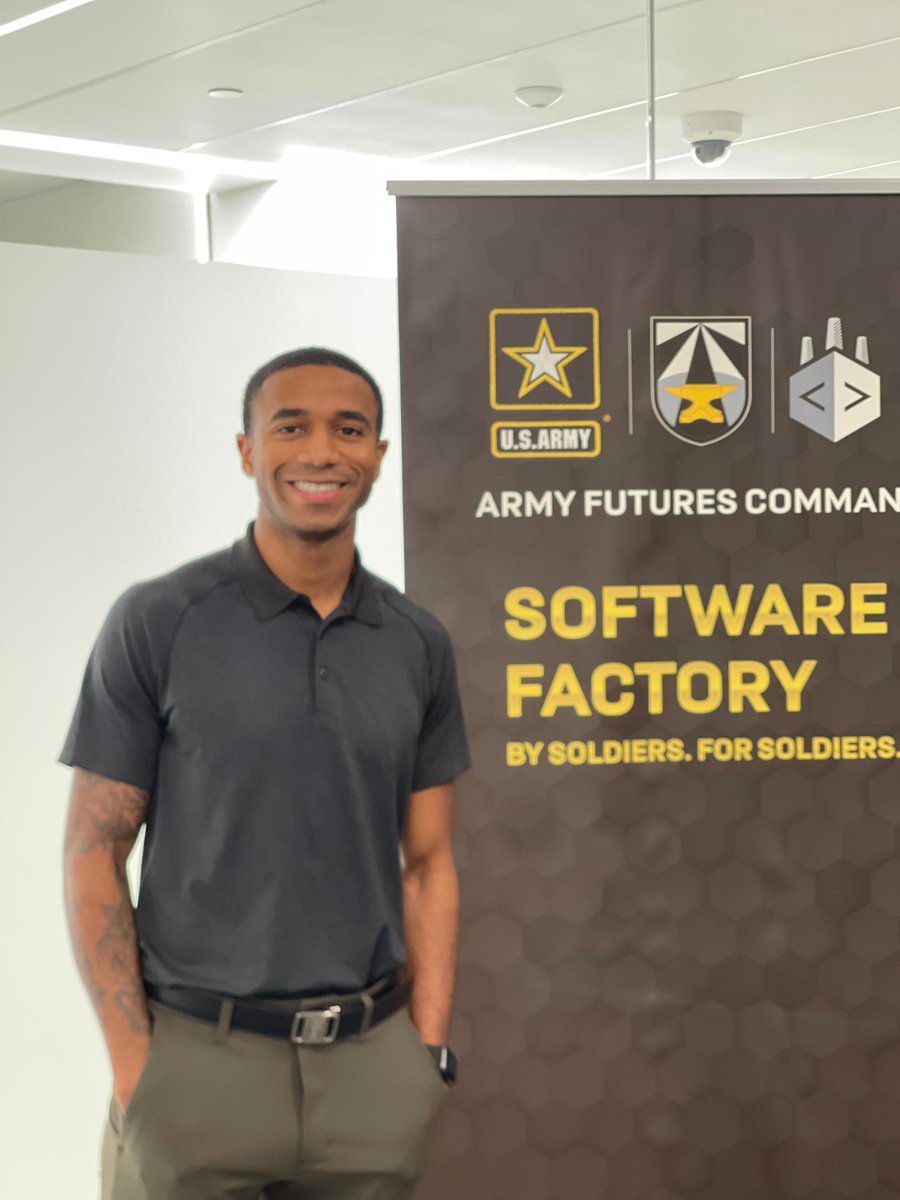 "Playing it forward”, meet Keyshawn, a ping-pong Jedi who is enthusiastic about creating innovative solutions. Originally from Fayetteville, NC, he joined the Army as Human Resources Officer and now works at #SWF as a Product Manager!  #BySoldiersForSoldiers #AFC #ECMA #ArmySWF