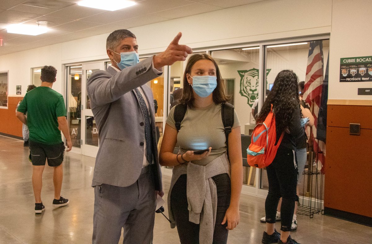 We're pointing the way to a great school year! Freshman, nice to meet ya. We will see everyone tomorrow!!