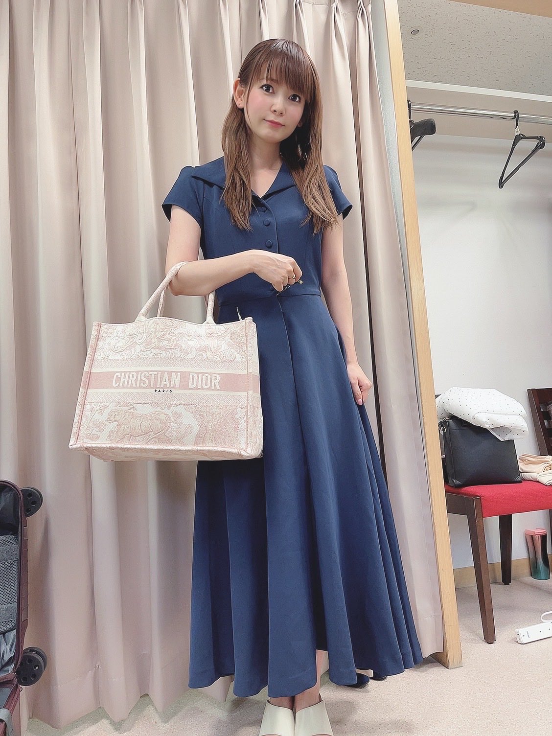 周年の中川翔子 ブルー ワンピース ワクチンうちに行ってきます一回め ファイザーです ドキドキ T Co Romhfba2sa Twitter